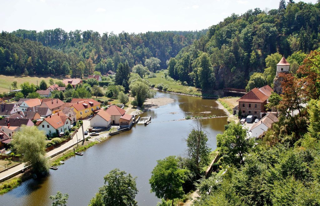 Znáte těhle 5 míst podél Lužnice? Při splouvání Lužnice byste je rozhodně neměli minout