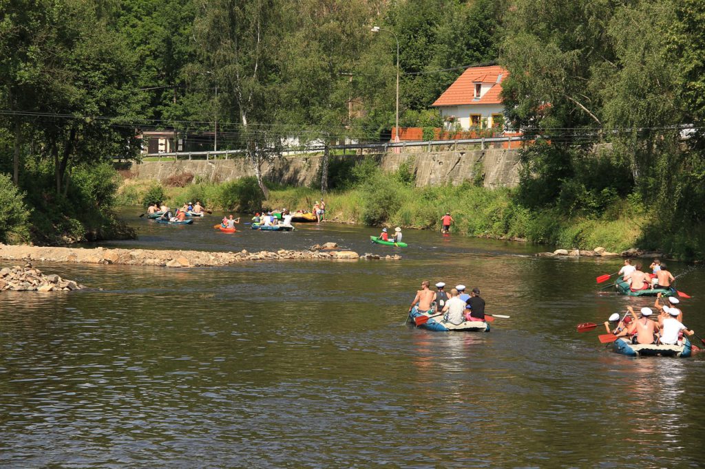 Znáte těhle 5 míst podél Lužnice? Při splouvání Lužnice byste je rozhodně neměli minout