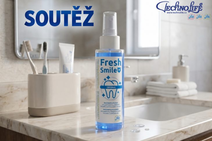 Soutěž s Fresh Smile: lahvička spreje v koupelně s modrým nadpisem SOUTĚŽ